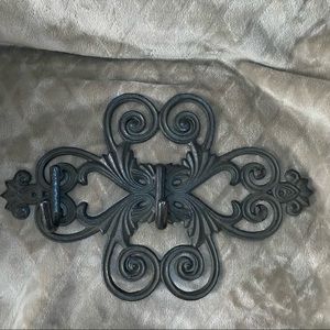 Southern Living at HOME CHELSEA Hanger